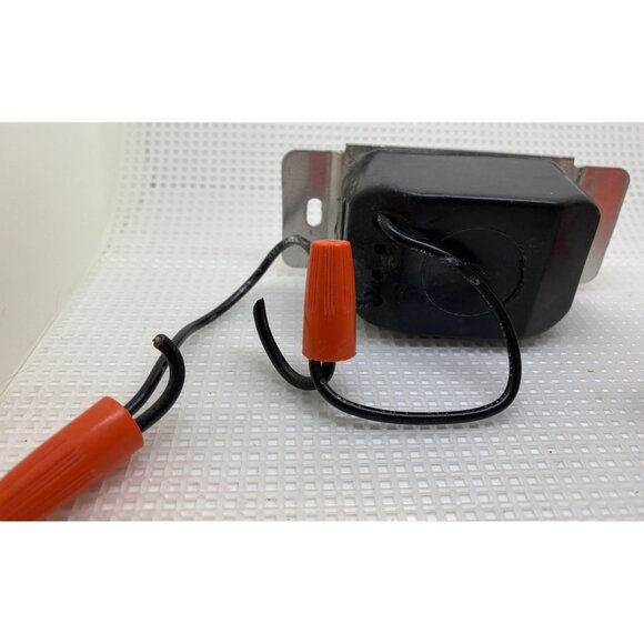 Hybrenetics, Inc.  2 Wall Dimmer Switches For Incandescent 120V AC 600 W Max - Picture 3 of 6